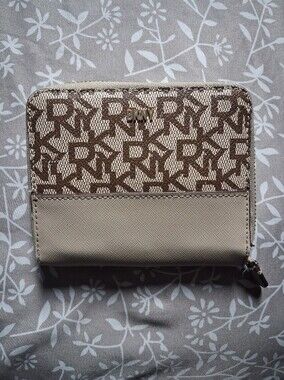 DKNY Beige & Brown Zip Card Wallet